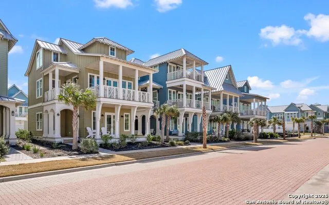 222 Sunrise Ave Port Aransas, TX 78373