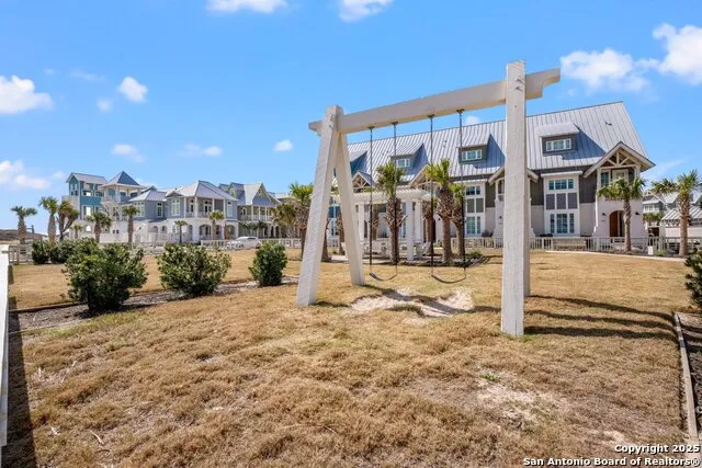 222 Sunrise Ave Port Aransas, TX 78373