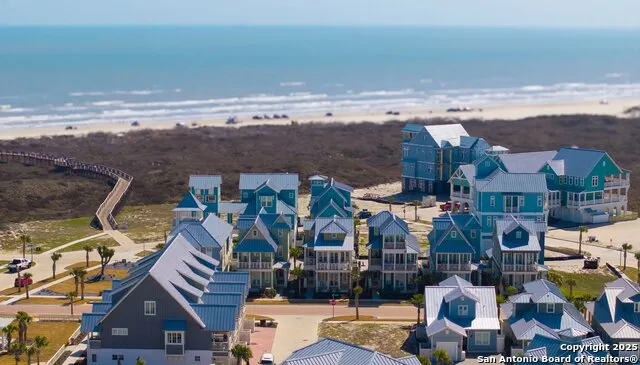 222 Sunrise Ave Port Aransas, TX 78373