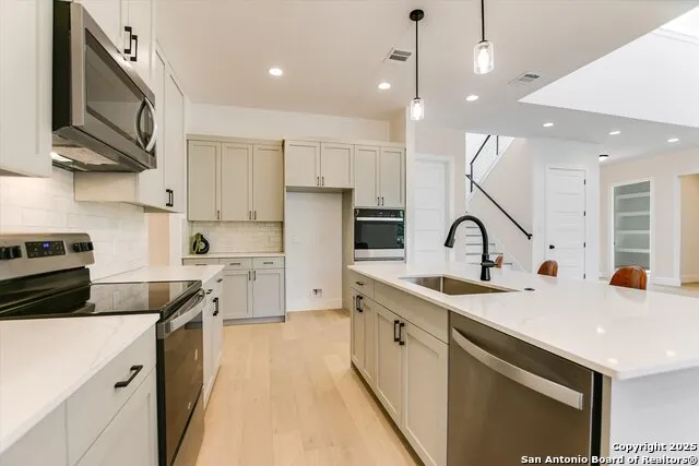604 Apache Tears Horseshoe Bay, TX 78657