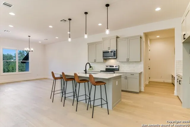 604 Apache Tears Horseshoe Bay, TX 78657