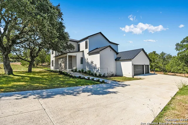 604 Apache Tears Horseshoe Bay, TX 78657