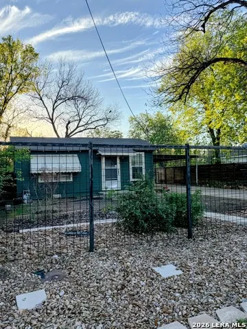 419 Collinsworth Avenue San Antonio, TX 78225
