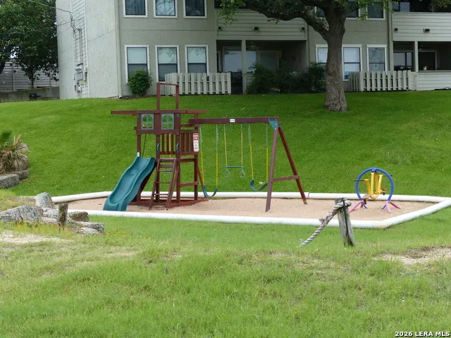 604 HIGHCREST DR #225 Granite Shoals, TX 78654