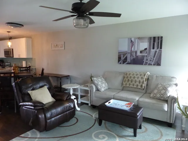 604 HIGHCREST DR #225 Granite Shoals, TX 78654