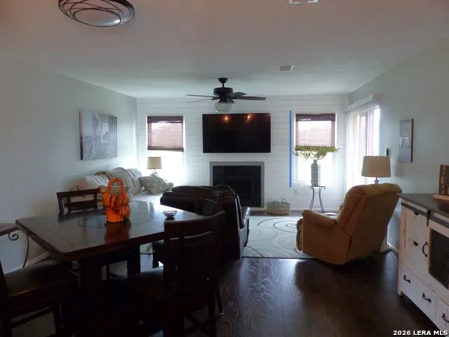604 HIGHCREST DR #225 Granite Shoals, TX 78654