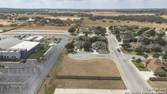 105 Juniors La Vernia, TX 78121