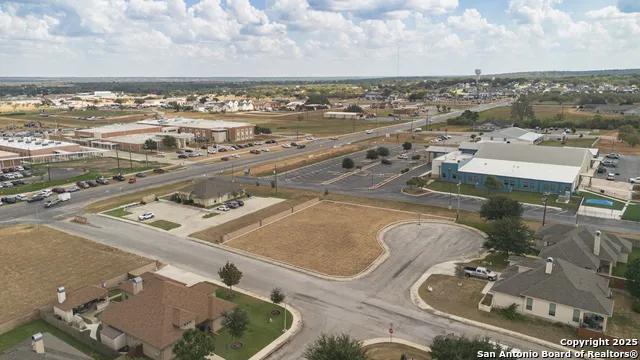 105 Juniors La Vernia, TX 78121
