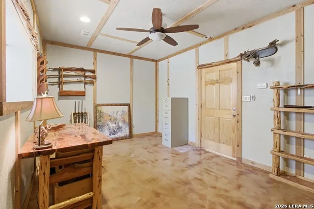170 Bootlegger Kerrville, TX 78028