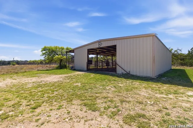 170 Bootlegger Kerrville, TX 78028