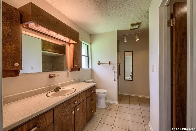 902 Graytown Road St Hedwig, TX 78152
