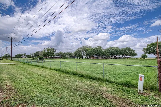 902 Graytown Road St Hedwig, TX 78152