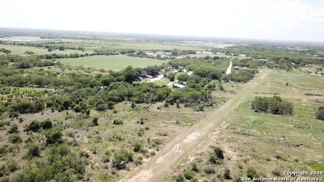 12022 donop San Antonio, TX 78223