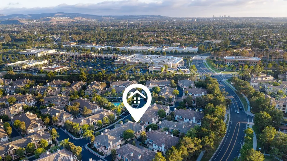 2600 Ladrillo Aisle Irvine, CA 92606