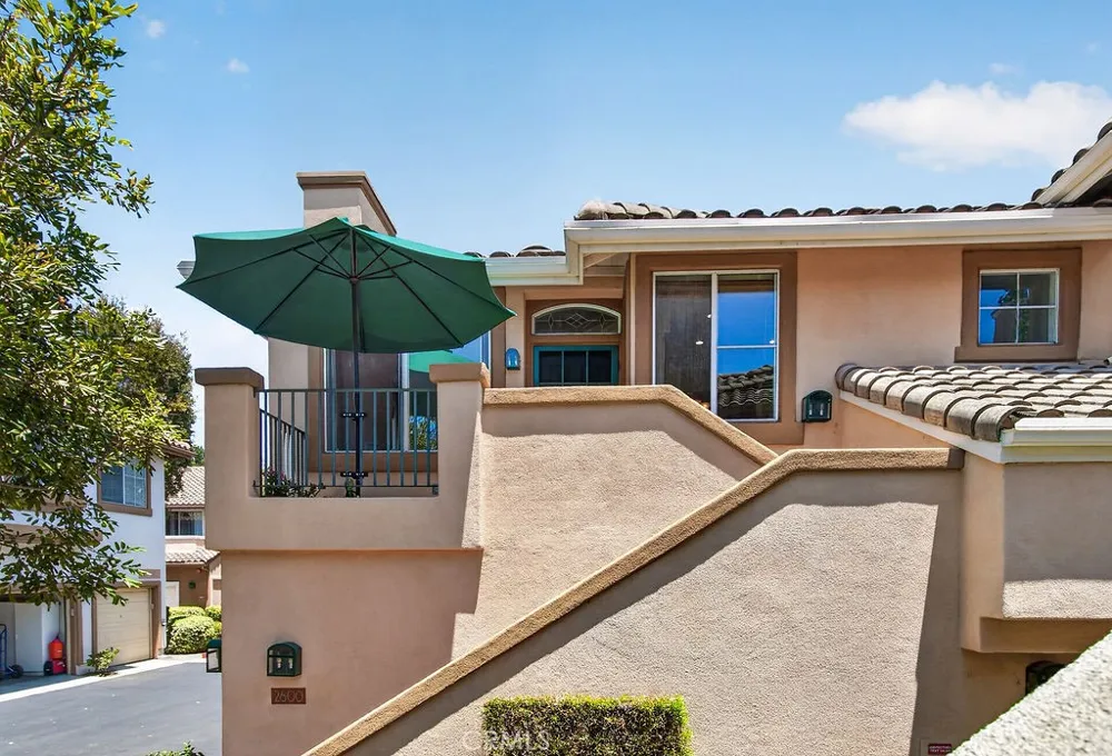 2600 Ladrillo Aisle Irvine, CA 92606