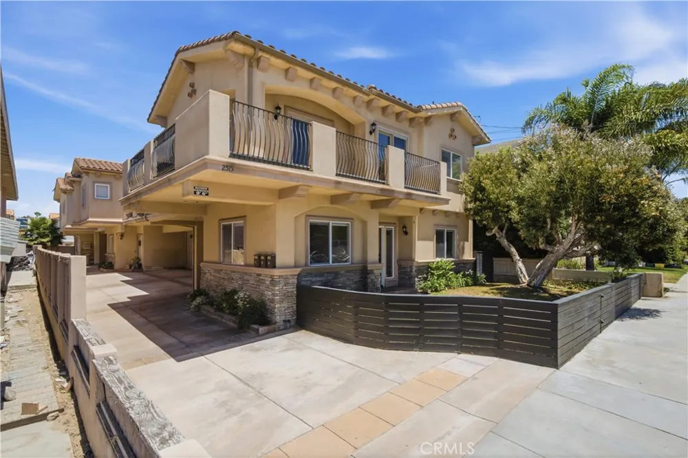 2515 Carnegie Lane #A Redondo Beach, CA 90278