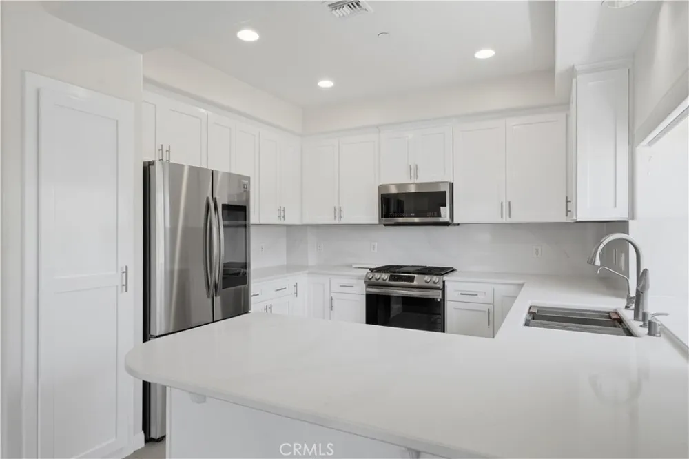 2515 Carnegie Lane #A Redondo Beach, CA 90278