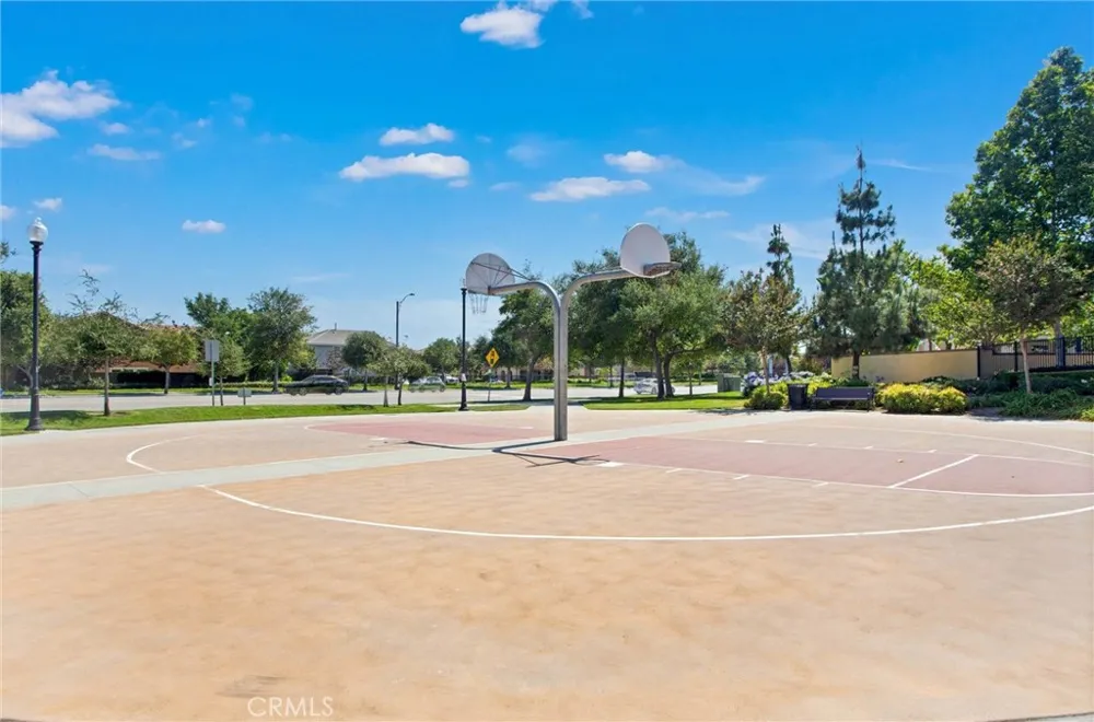 3273 S Cantona Paseo Ontario, CA 91762