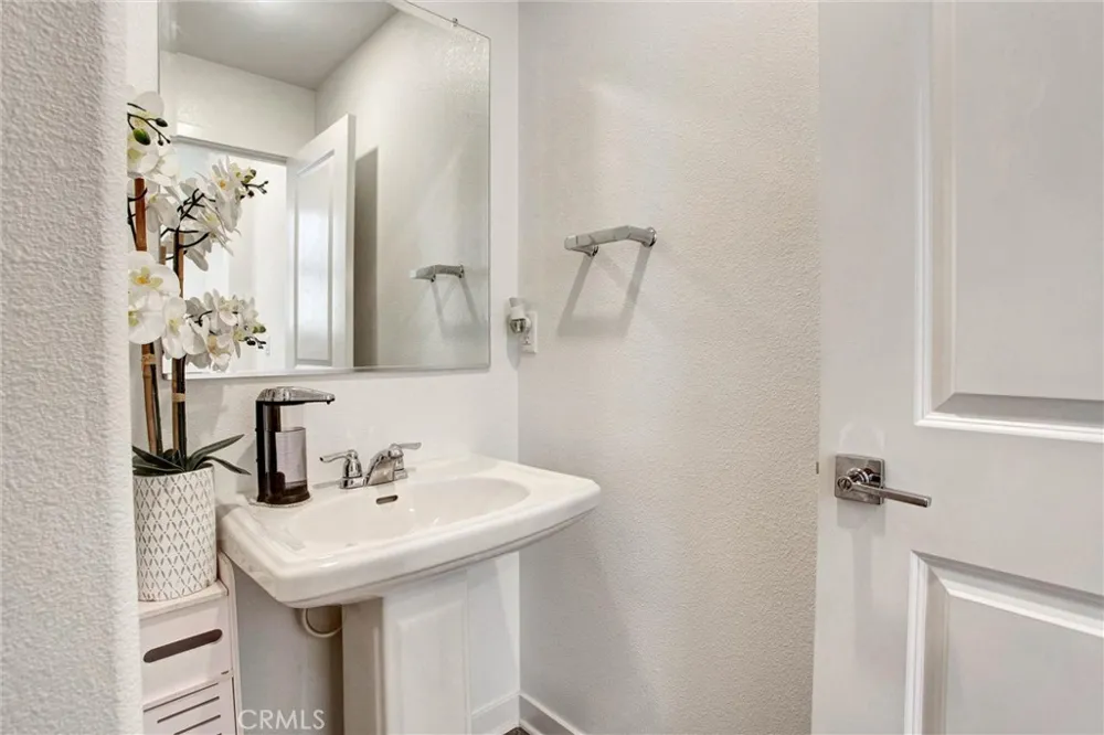 3273 S Cantona Paseo Ontario, CA 91762