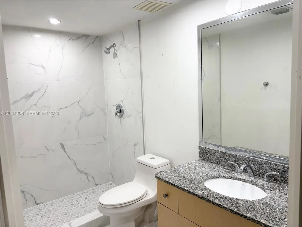 2490 Centergate Dr #207 Miramar, FL 33025