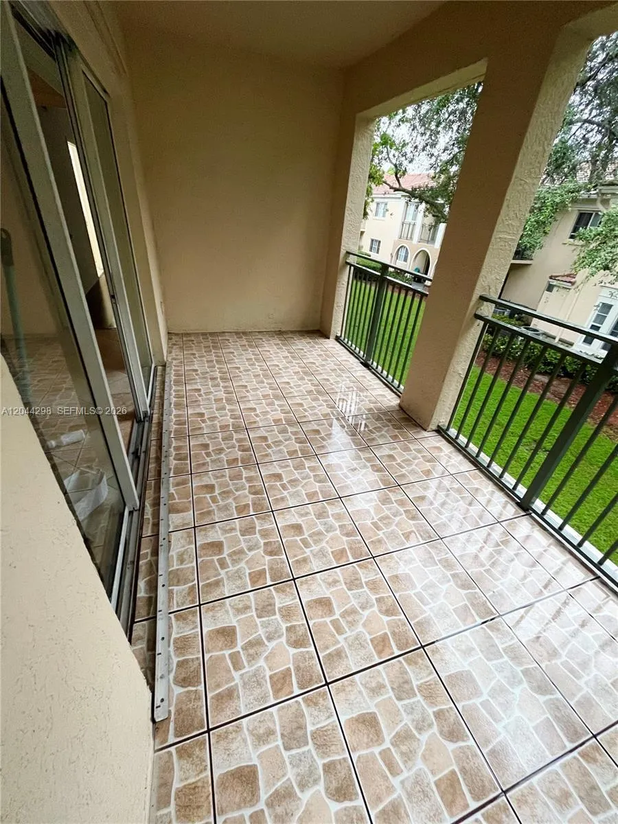 2490 Centergate Dr #207 Miramar, FL 33025