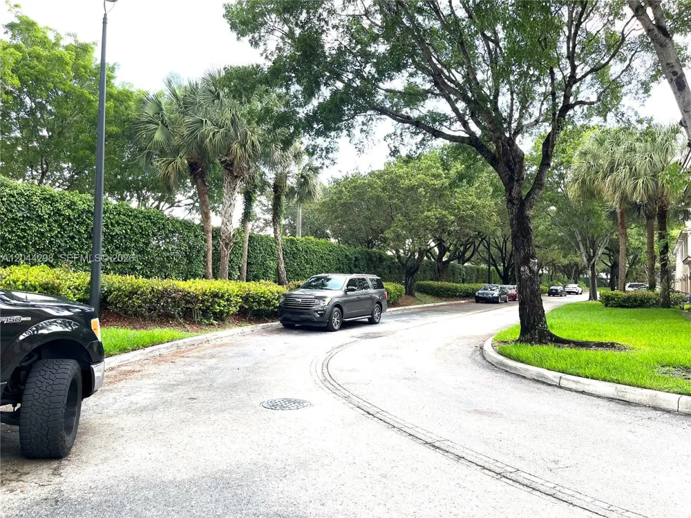 2490 Centergate Dr #207 Miramar, FL 33025
