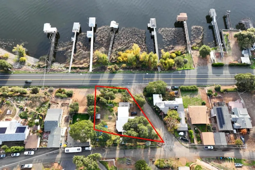 20 Mary Street Glenhaven, CA 95443
