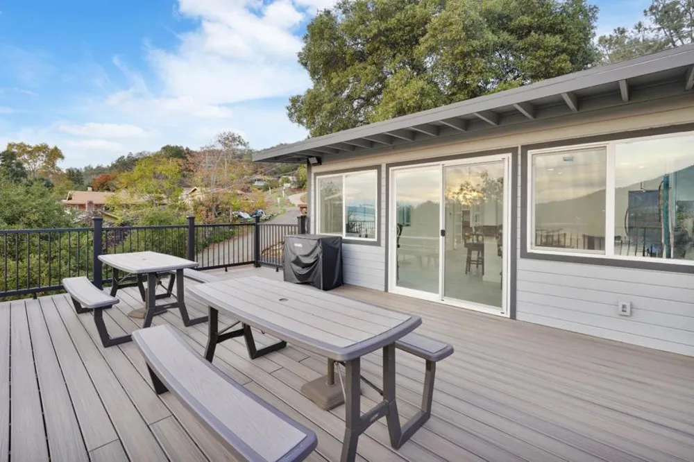 20 Mary Street Glenhaven, CA 95443
