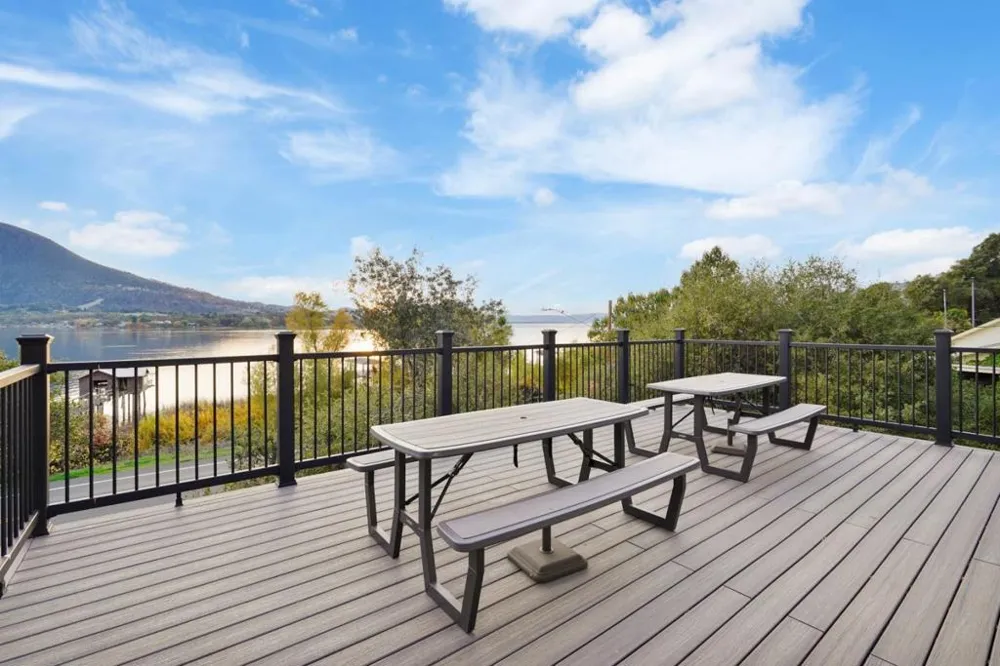 20 Mary Street Glenhaven, CA 95443