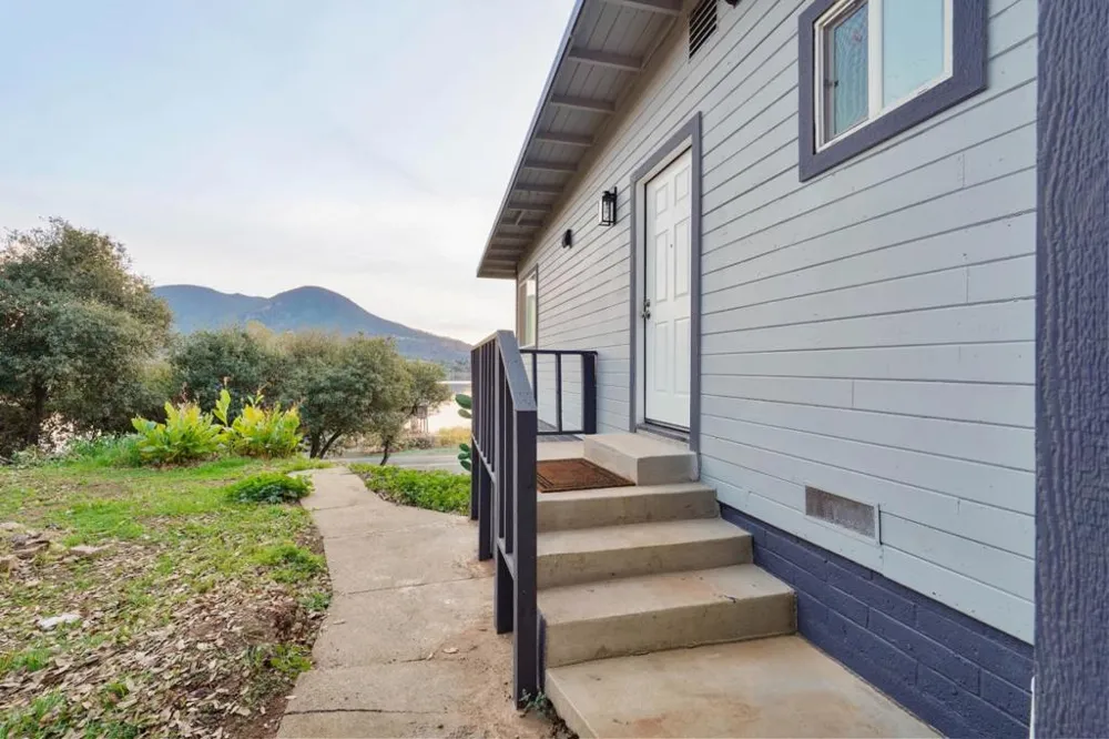 20 Mary Street Glenhaven, CA 95443