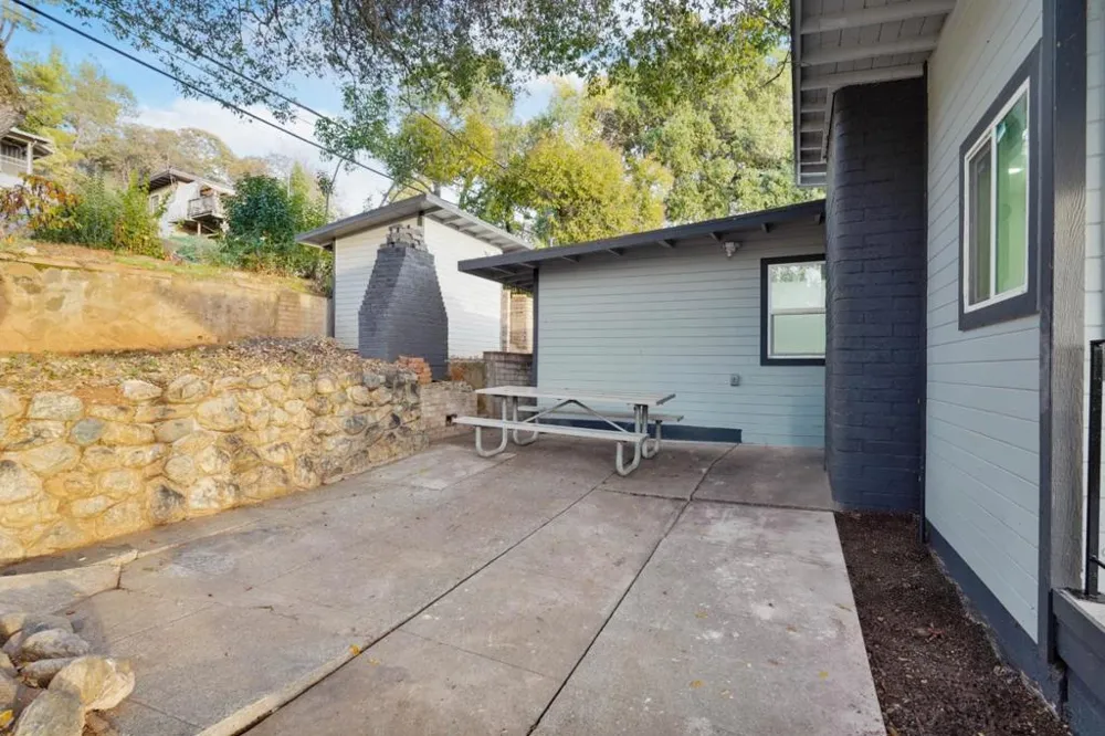 20 Mary Street Glenhaven, CA 95443