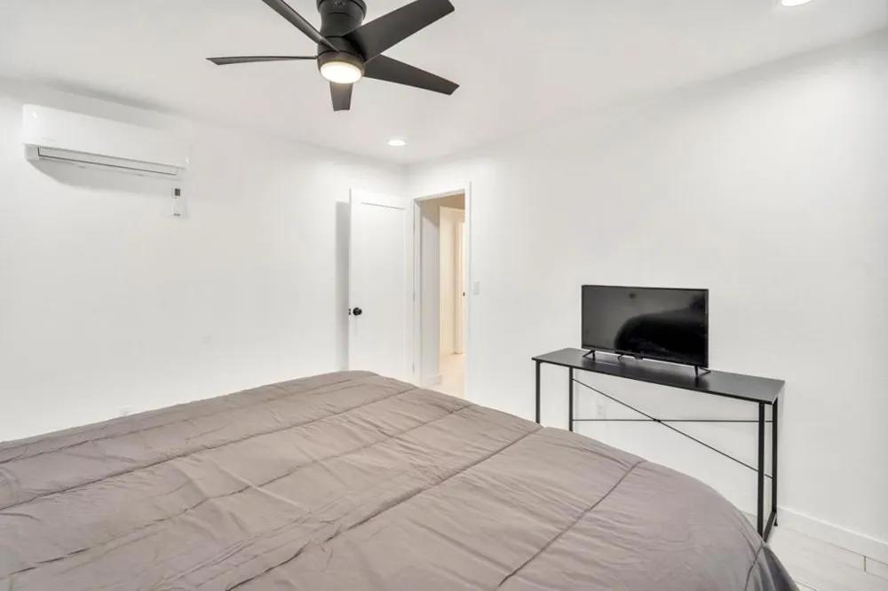 20 Mary Street Glenhaven, CA 95443