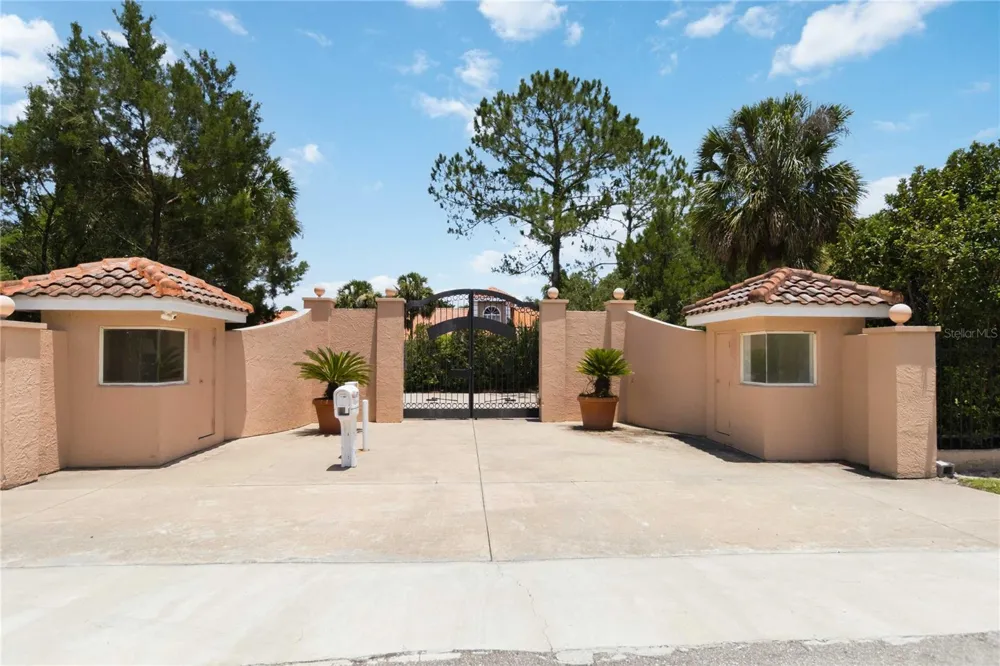 593 DUNMAR CIRCLE Winter Springs, FL 32708