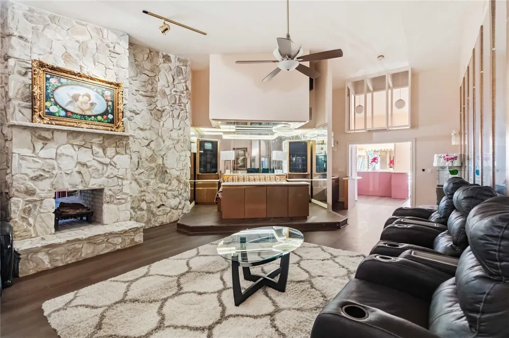 593 DUNMAR CIRCLE Winter Springs, FL 32708