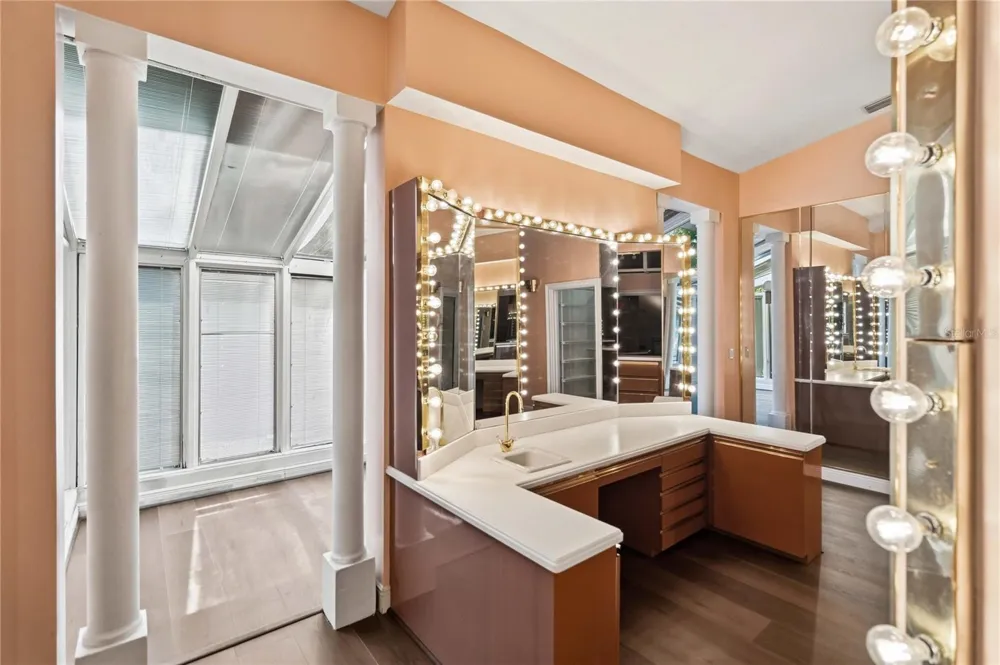 593 DUNMAR CIRCLE Winter Springs, FL 32708