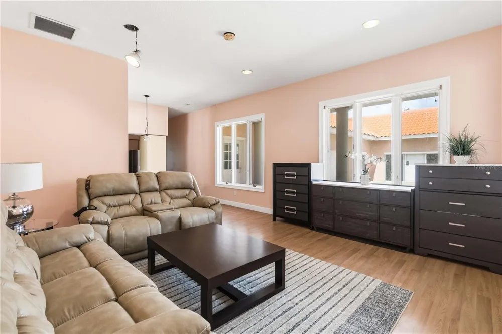 593 DUNMAR CIRCLE Winter Springs, FL 32708