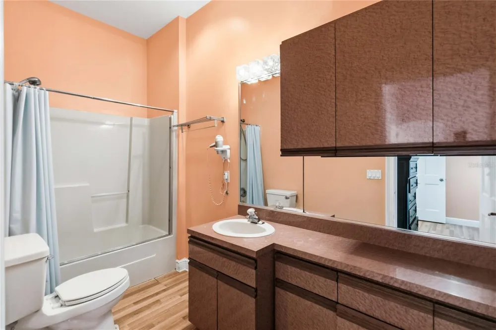 593 DUNMAR CIRCLE Winter Springs, FL 32708