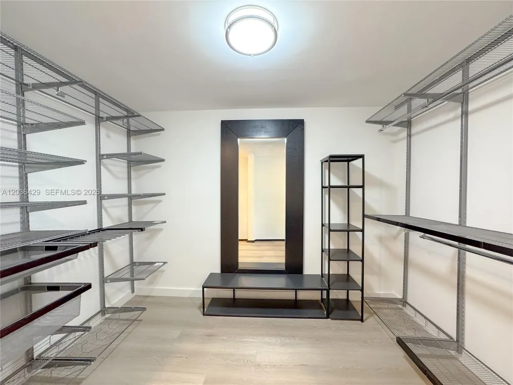 101 Crandon Blvd #170 Key Biscayne, FL 33149