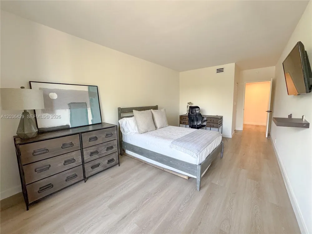 101 Crandon Blvd #170 Key Biscayne, FL 33149