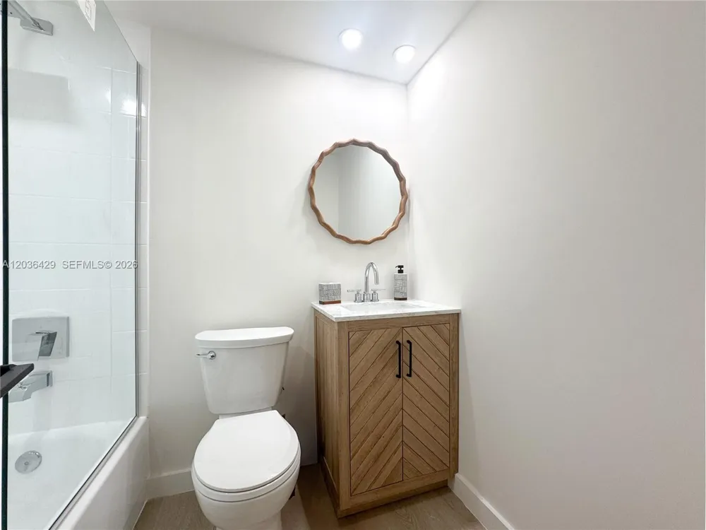 101 Crandon Blvd #170 Key Biscayne, FL 33149