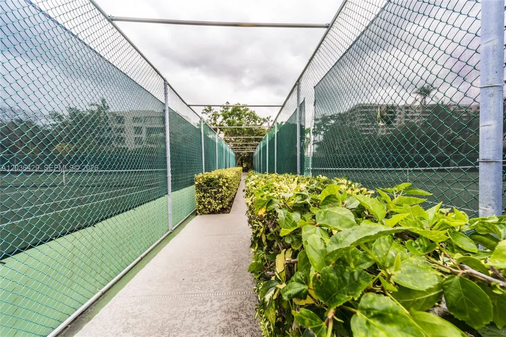 101 Crandon Blvd #170 Key Biscayne, FL 33149