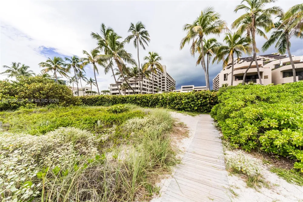101 Crandon Blvd #170 Key Biscayne, FL 33149