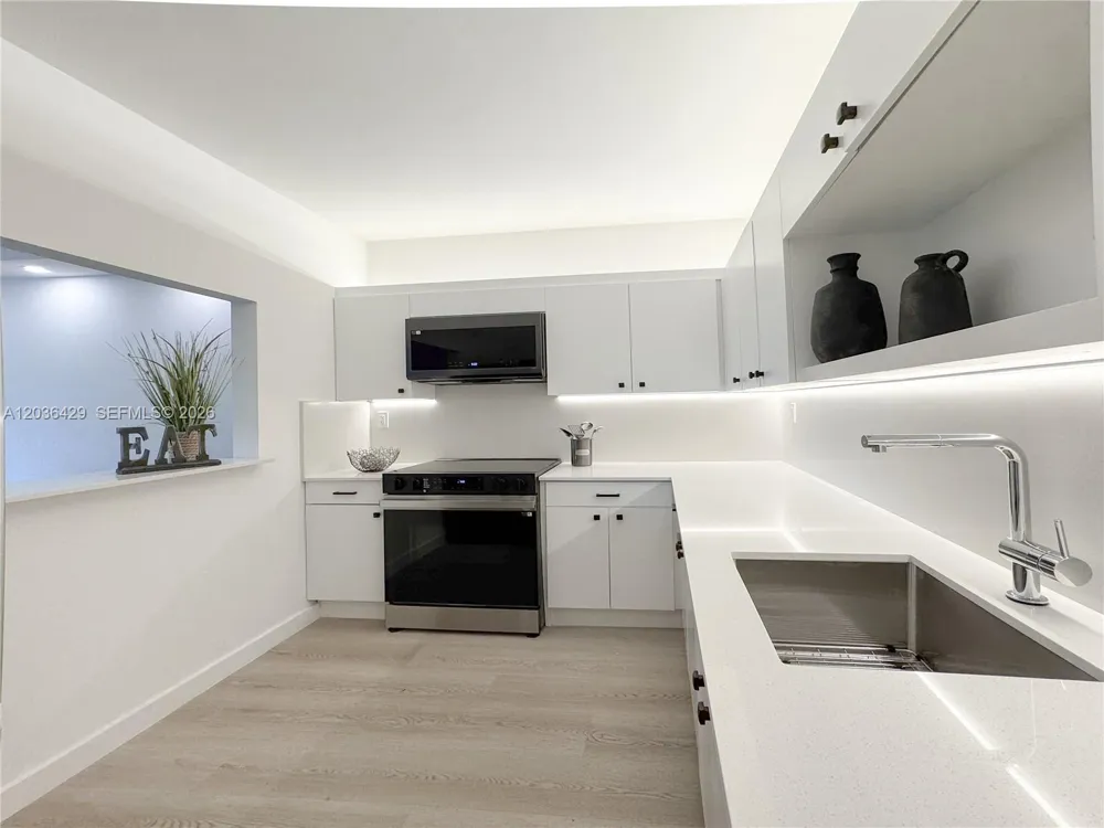 101 Crandon Blvd #170 Key Biscayne, FL 33149