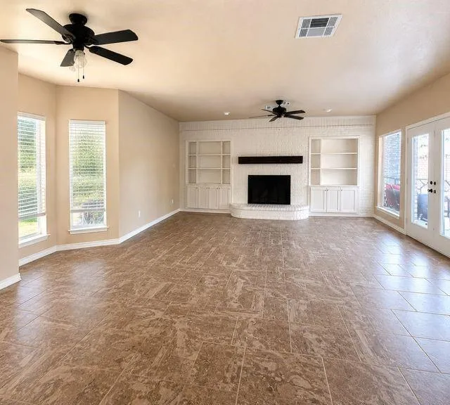 415 Oak Crest Clifton, TX 76634