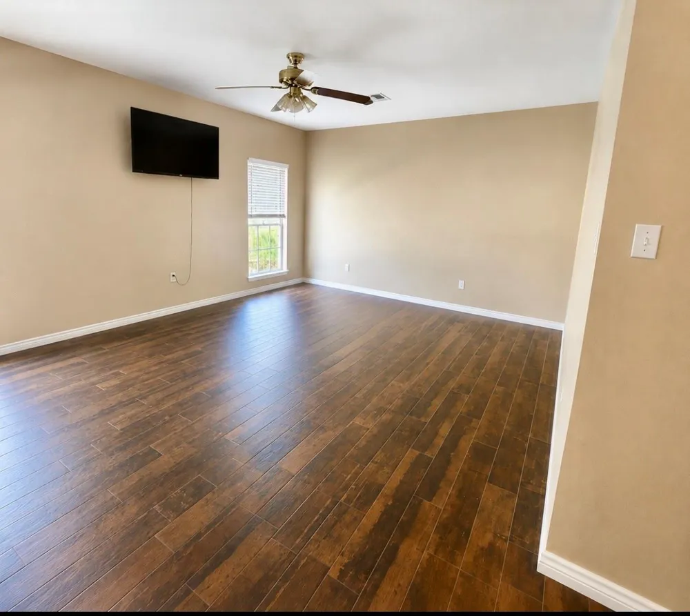 415 Oak Crest Clifton, TX 76634