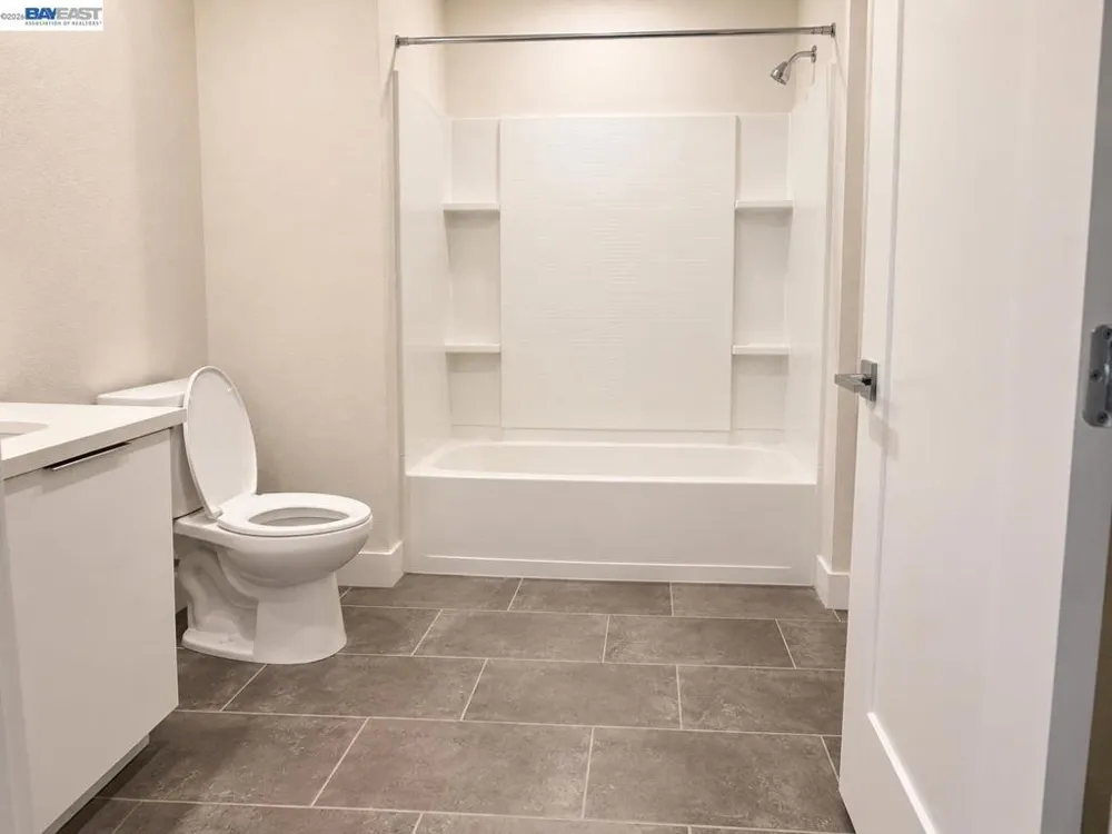 3698 Vision Cmn #521 Fremont, CA 94538