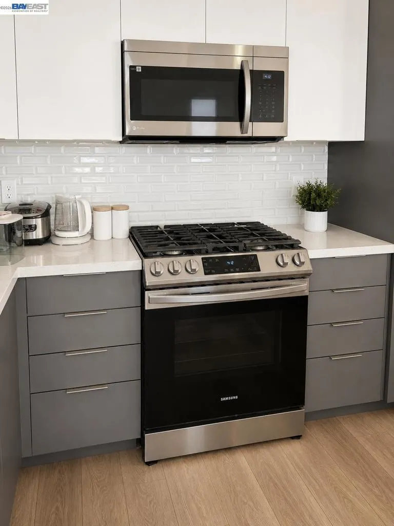 3698 Vision Cmn #521 Fremont, CA 94538