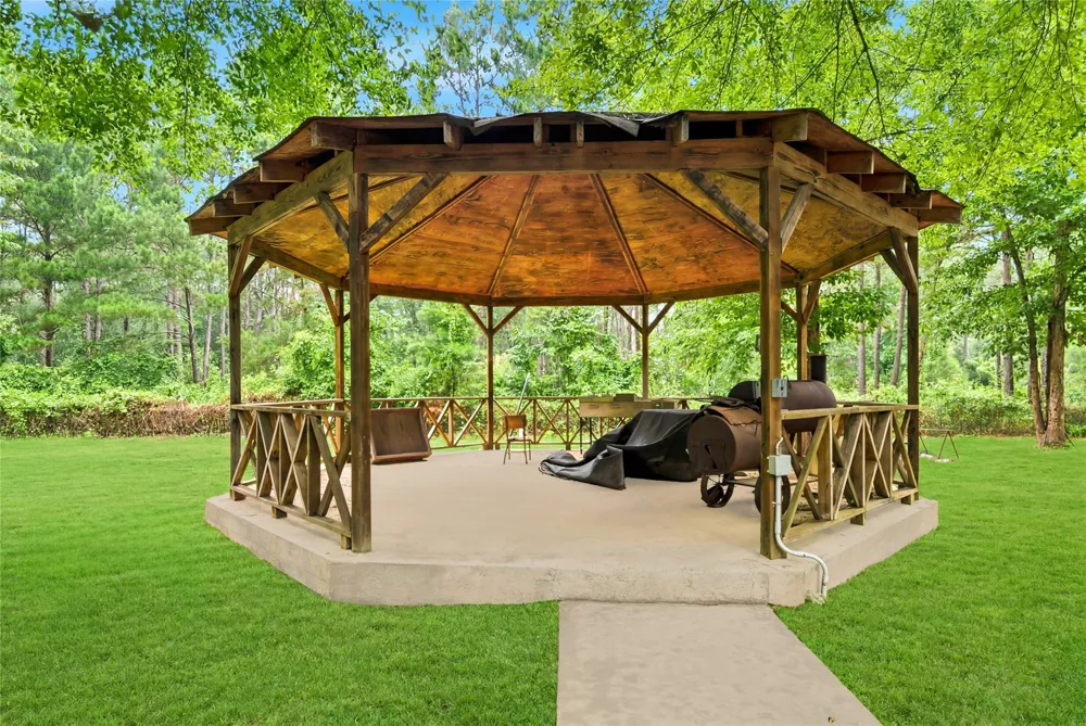 1151 County Line Road Shepherd, TX 77371