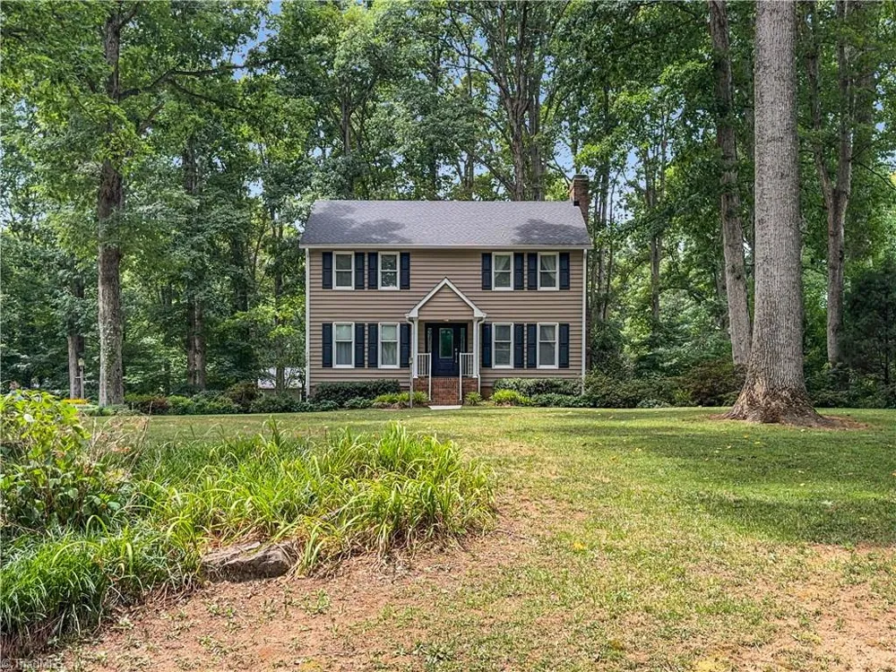 5208 Bridge Pointe Drive Clemmons, NC 27012