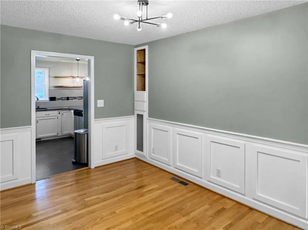 5208 Bridge Pointe Drive Clemmons, NC 27012
